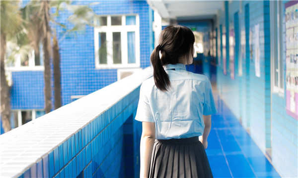 阿合奇如何找到一个可以帮助我生孩子的女人？