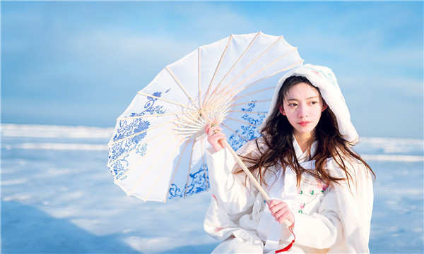 阿合奇试管代怀生子多少钱一个？助孕之路的费用分析与方案选择