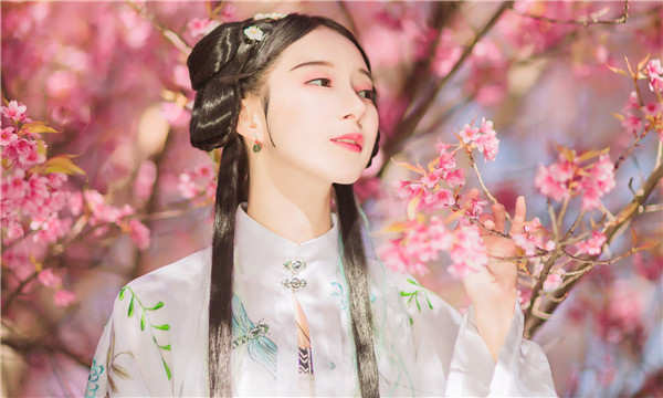 阿合奇供卵试管婴儿：助您实现家庭梦想的科学方案